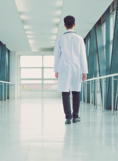 Ospedalieri insoddisfatti, dimissioni a valanga e molti diventano medici di famiglia. Il caso in Piemonte